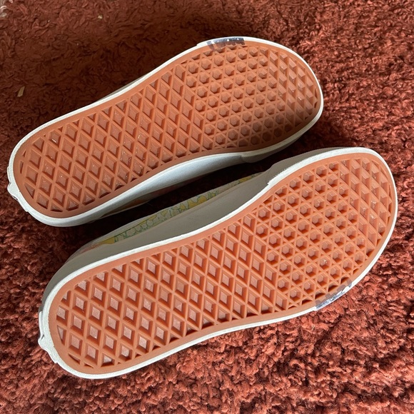 Vans Ward style Tie Dye Shoes - Picture 6 of 6